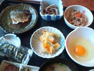 福岡　25時間営業の黒田屋　定食　朝食