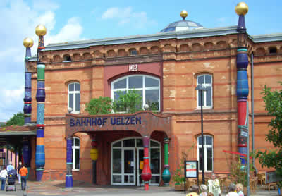 hundertwasser_bahnhof