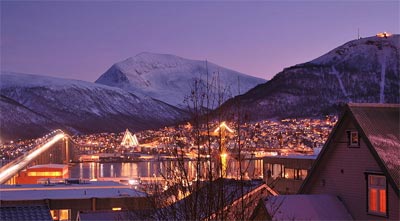 ノルウェー　トムロソの極夜期間の真昼