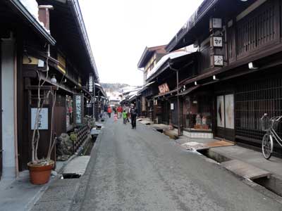 高山市の古い町並み