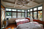 okinawa_guesthouse_bed.jpg