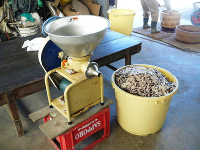 味噌作り機械と材料
