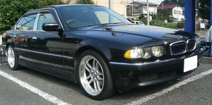  BMW E38  750iL