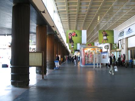 ヴェネチア駅ホーム