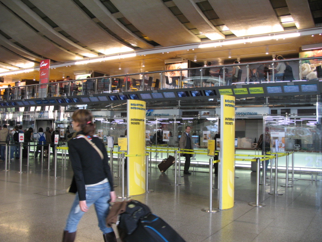 ローマ･テルミニ駅切符売場