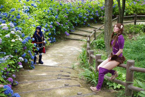 あじさいの小路にて