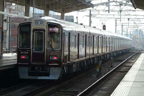 9002F