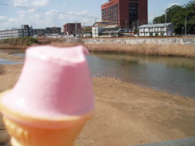 画像ファイル "http://blog.cnobi.jp/v1/blog/user/53fcee40803de136cae09155c36f843b/1236486348" は壊れているため、表示できませんでした。