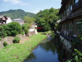 http://blog.cnobi.jp/v1/blog/user/53fcee40803de136cae09155c36f843b/1286268567