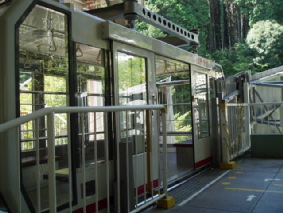 http://blog.cnobi.jp/v1/blog/user/53fcee40803de136cae09155c36f843b/1317034853