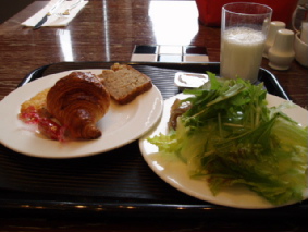 http://blog.cnobi.jp/v1/blog/user/53fcee40803de136cae09155c36f843b/1317036717