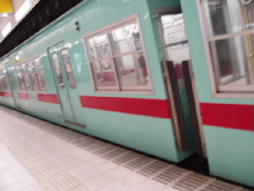 http://blog.cnobi.jp/v1/blog/user/53fcee40803de136cae09155c36f843b/1317036890