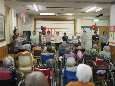 ボランティアグループ「そよかぜ」さんによる演奏