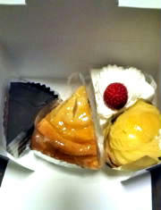 プチケーキの詰め合わせ