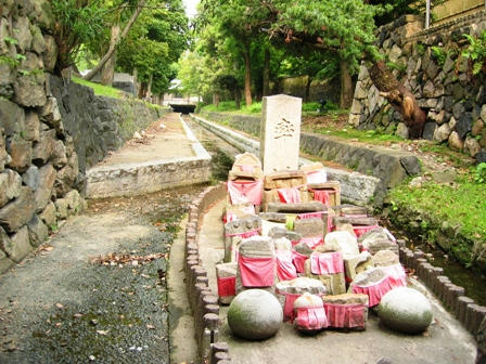 率川のお地蔵様