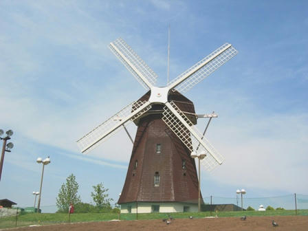 鶴見緑地の風車