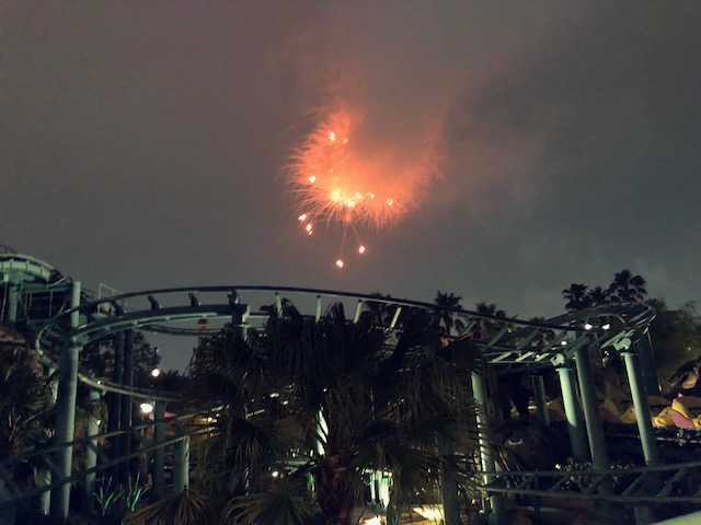 ディズニー　花火
