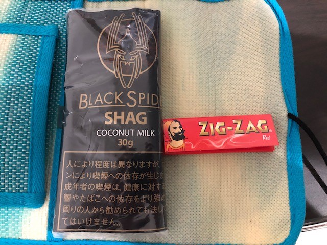 ブラックスパイダー　ココナッツ1