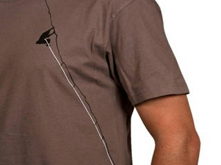 930421_tee_crack_mt_detail_1_R.jpg