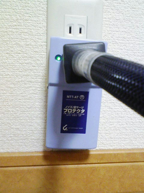 ノイズ・雷サージプロテクタ【SFU-005-3P】 | 取扱製品