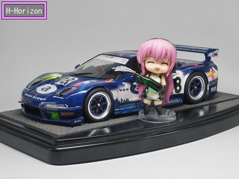 タミヤ avex童夢無限NSX ねんどろいどぷち巡音ルカと撮影｜プラモデル