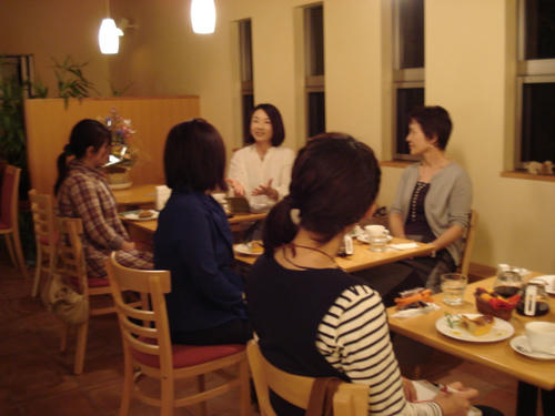 感想や質問が活発に語られます。