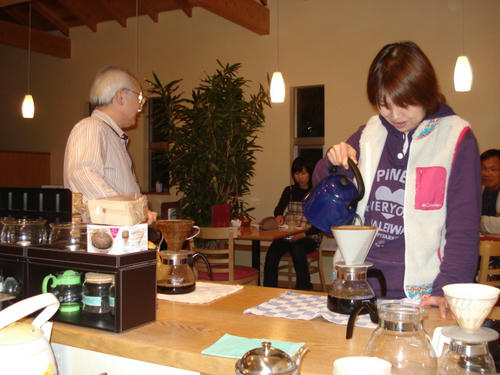 三つ穴と一つ穴