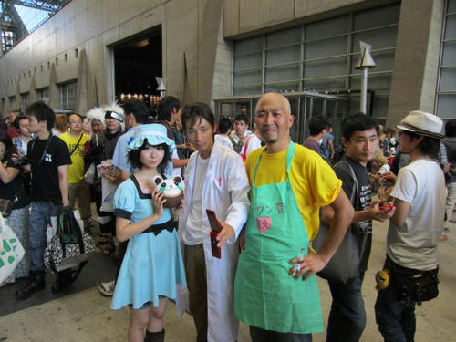 ブラウンのコスする人に愛を感じる