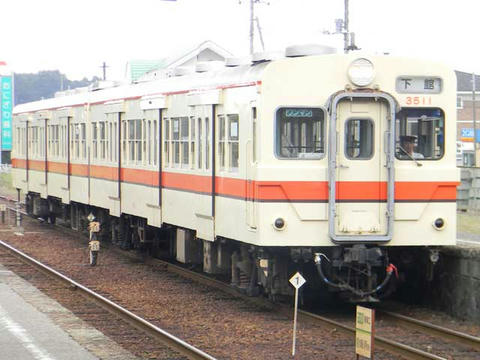 キハ350形(大田郷駅)