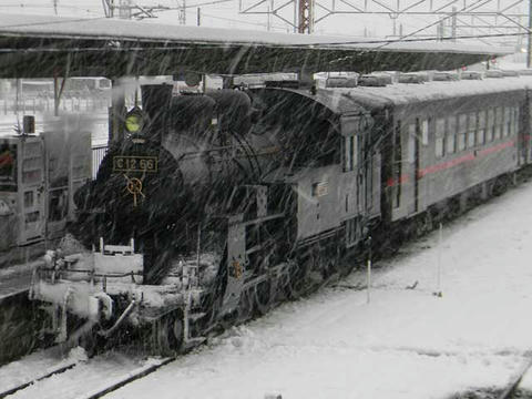「SLもおか」号(2013年1月14日・下館駅)