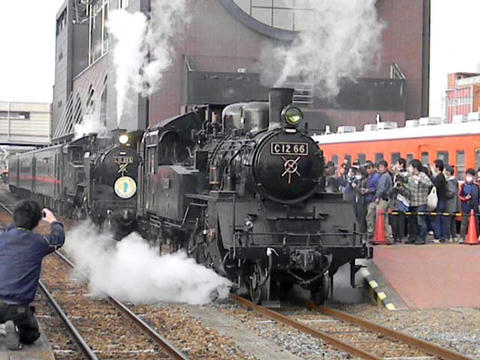 真岡鐵道SL重連（2013年3月10日・真岡駅）