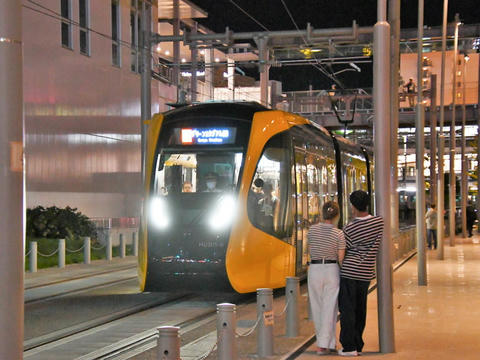 開業初日のLRT