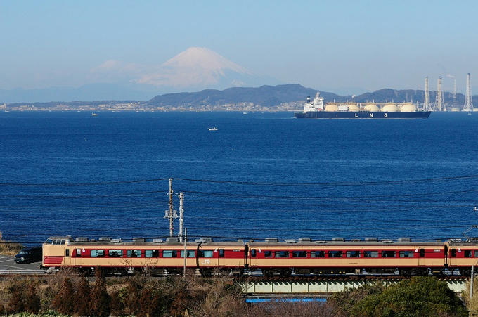 b042_01.jpg