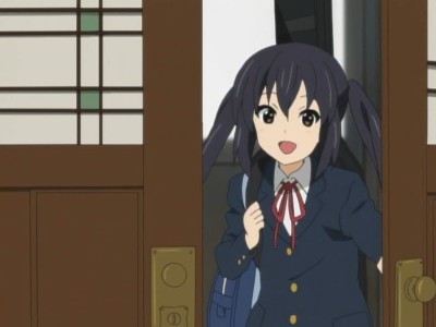 あずにゃんかわええ(*´Д`)ハァハァ