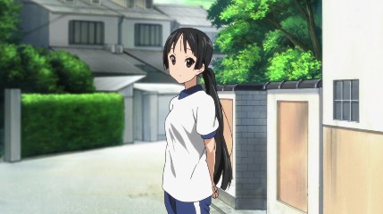 澪ちん胸のサイズ上がってないか？