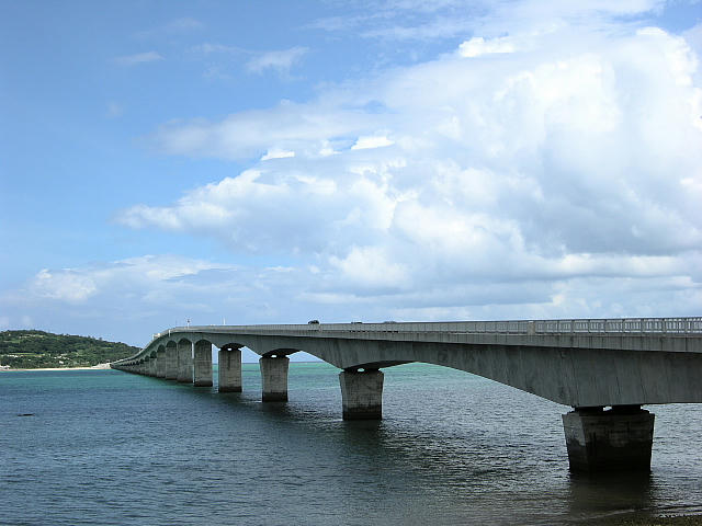 古宇利島への橋