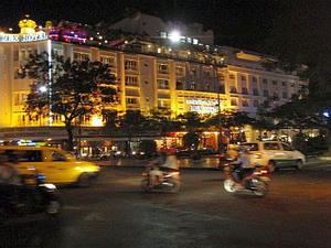 REX HOTEL
