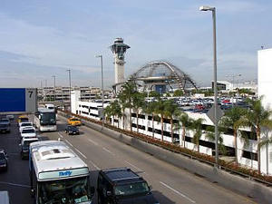 ＬＡＸ