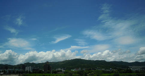 今日の空