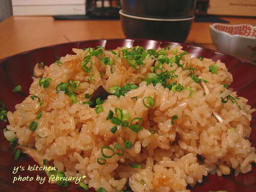松茸風味の炊込みご飯１