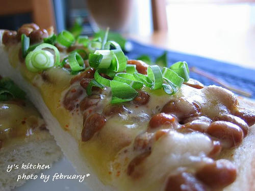 納豆チーズトースト２