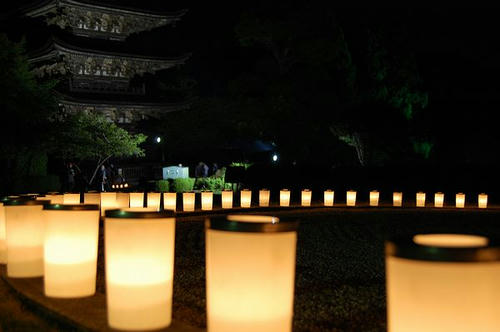 瑠璃光寺五重塔のキャンドル１