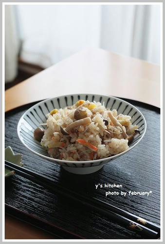 栗入り炊き込みご飯－１