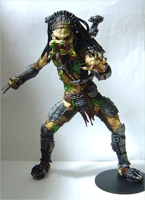 b>13.01.08</b> ALIENS VS. PREDATOR REQUIEM / BATTLE DAMAGED
