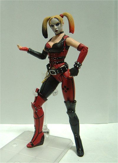 13.12.08 BATMAN ARKHAM CITY ACTION FIGURE SERIES 2PACK : HARLEY