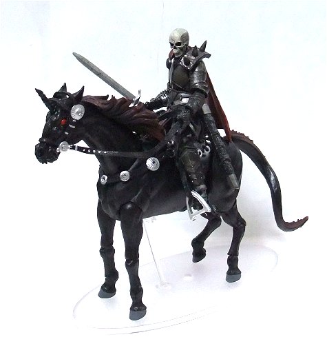 Amazon | 可動馬 フィギュア ホワイト 1:18 ボスファイト