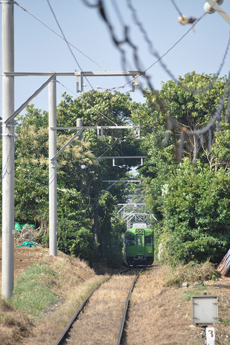 近づく電車