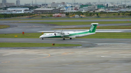 P1010811(q400 ja856a)