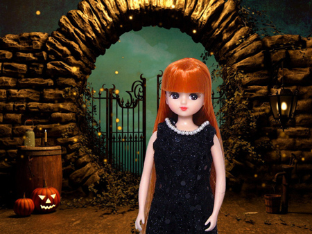 ハロウィン2018 教室リカちゃん(橙茶)@ミスジェニー黒ワンピース 髪色・リップ色加工 ファンタジー・おとぎ話・門・カボチャ・夜景・入口