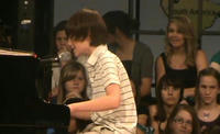 Greyson Chance Singing Paparazzi